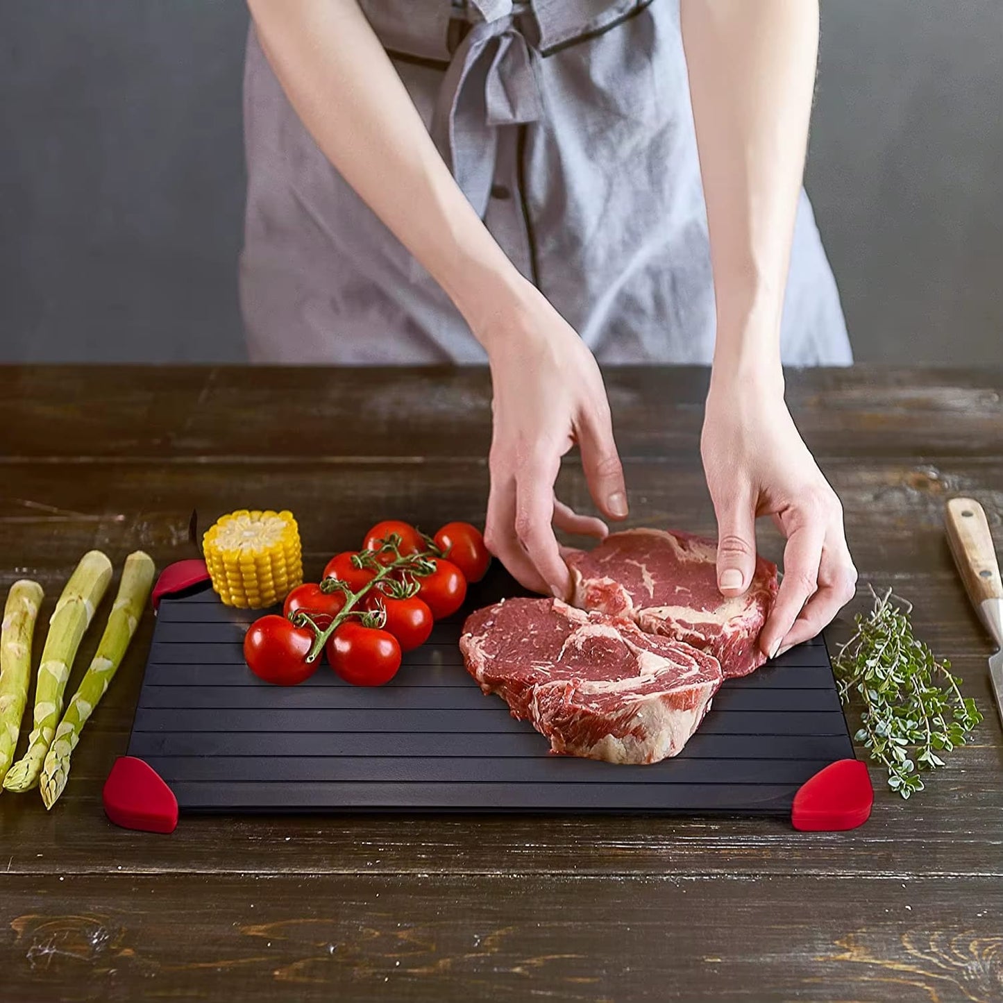RapidThaw aluminum defrosting tray for frozen meat and food